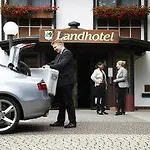 Hotel Naafs-haeuschen 4*