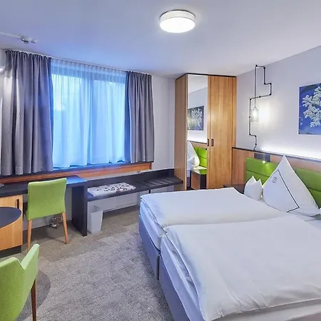 Naafs-haeuschen Hotell