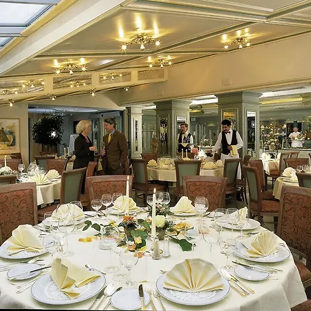 Naafs-haeuschen Hotell