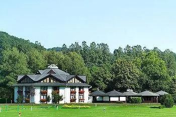 Naafs-haeuschen Hotell