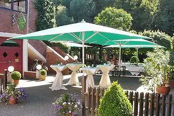 Naafs-haeuschen Otel Lohmar