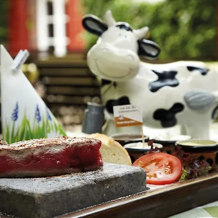 Hotell Naafs-haeuschen 3*