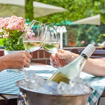 فندق Naafs-haeuschen